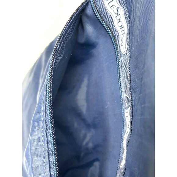 LeSportSac Sling Bucket Crossbody Bag Drawstring Top Reversible Hearts Navy EUC - Picture 16 of 16